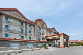  Super 8 by Wyndham Abbotsford BC  Абботсфорд